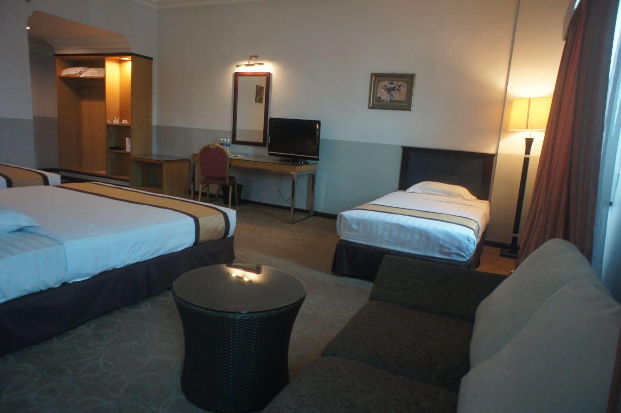 Tyng Garden Hotel SDK Екстериор снимка