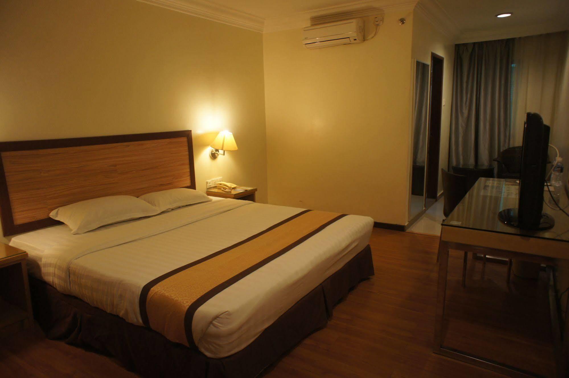 Tyng Garden Hotel SDK Екстериор снимка