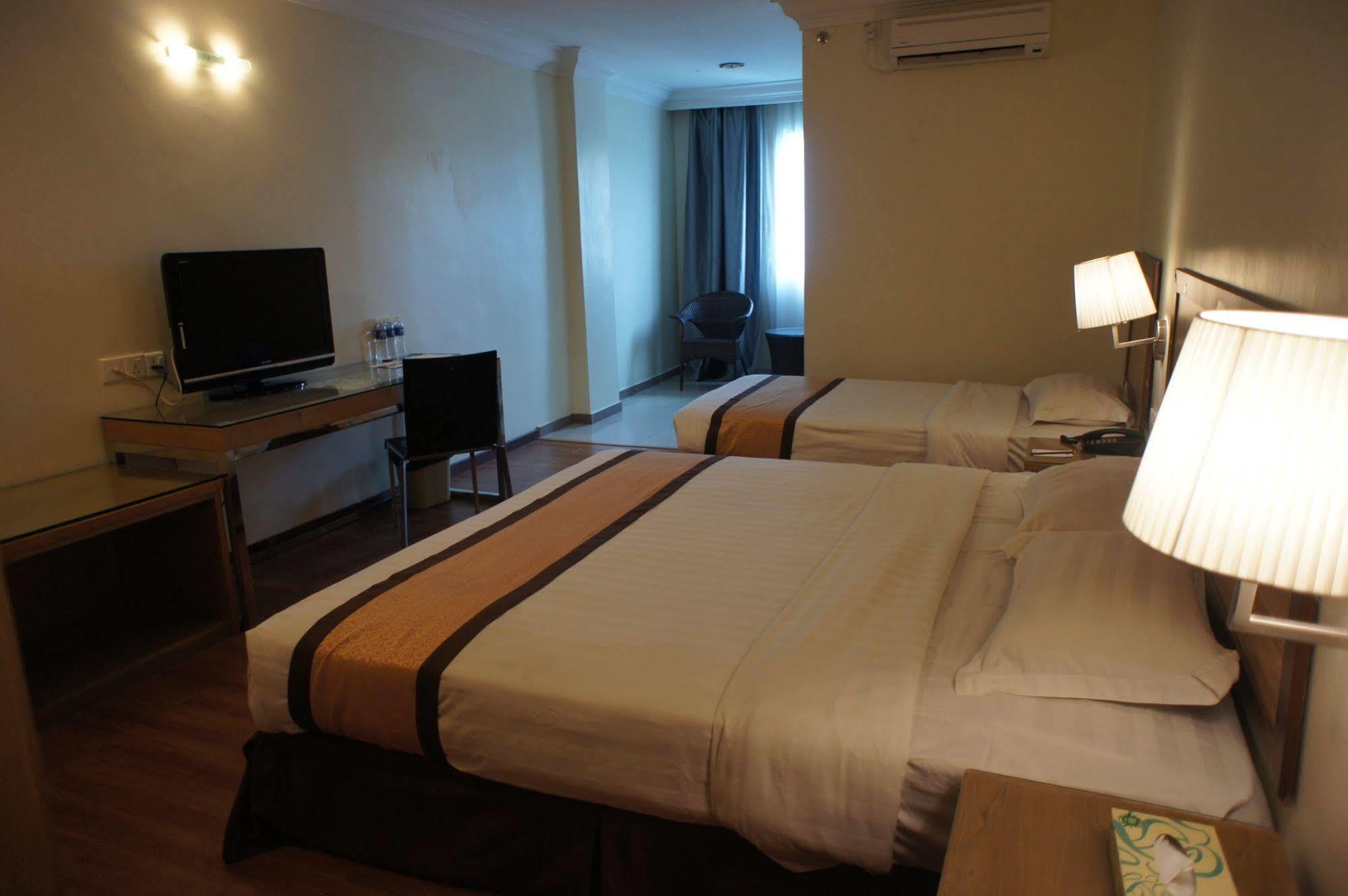 Tyng Garden Hotel SDK Екстериор снимка