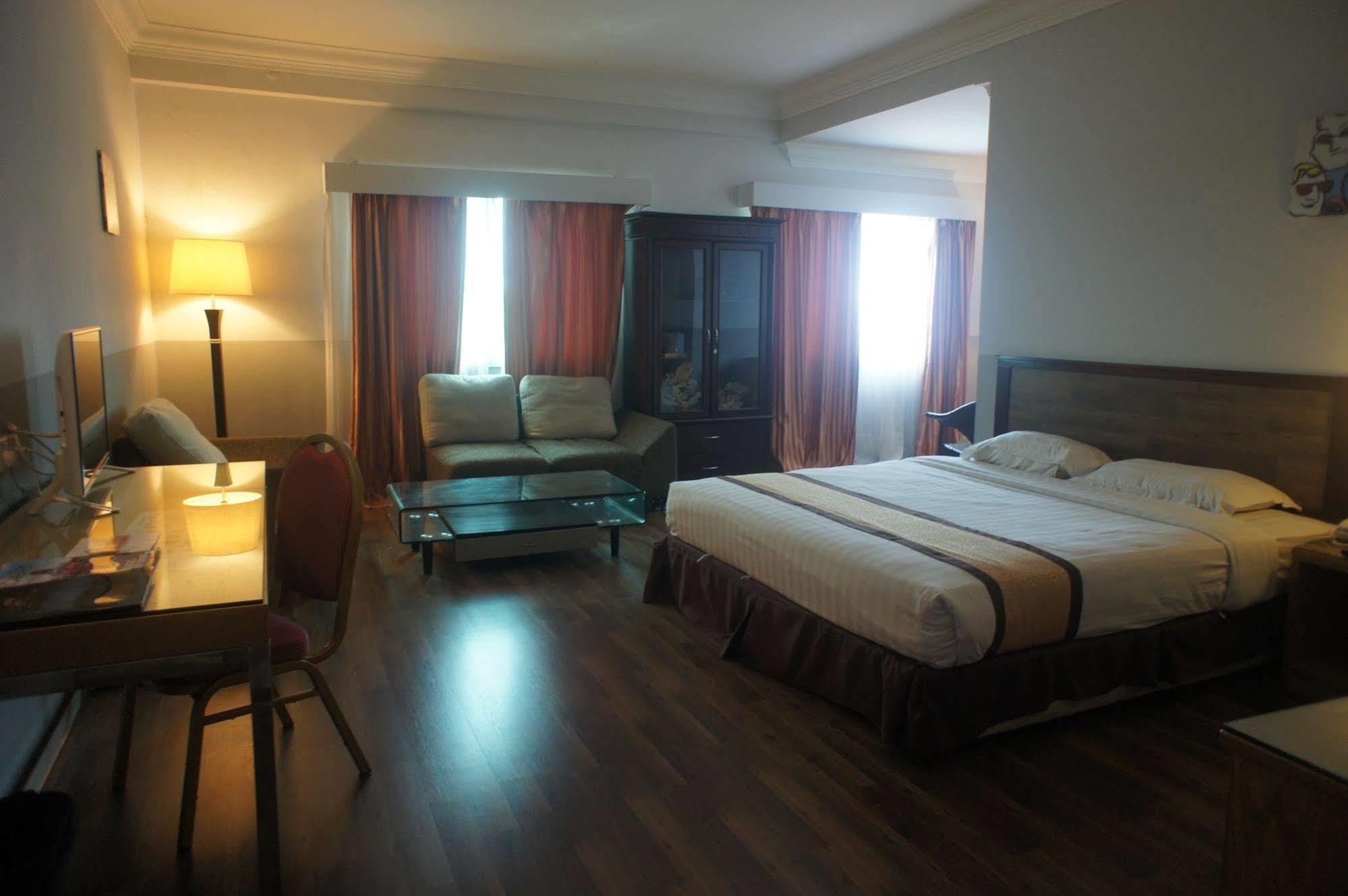 Tyng Garden Hotel SDK Екстериор снимка
